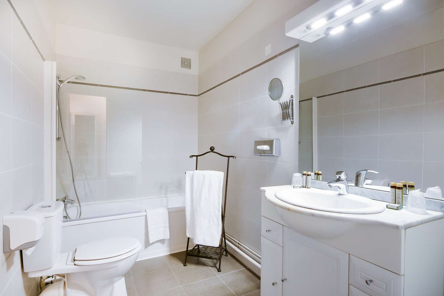 Hotel Le Maxime - Best Western Signature Collection Auxerre Exteriér fotografie